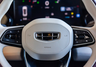 Новый Geely Monjaro 2025 (15 фото)