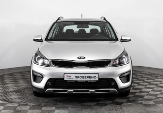 Подержанный автомобиль Kia Rio Hatchback 2018 года (2 фото)