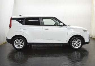 Подержанный автомобиль Kia Soul 2020 года (4 фото)