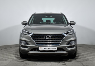 Подержанный автомобиль Hyundai Tucson 2020 года (2 фото)