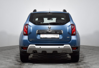 Подержанный автомобиль Renault Duster 2016 года (6 фото)