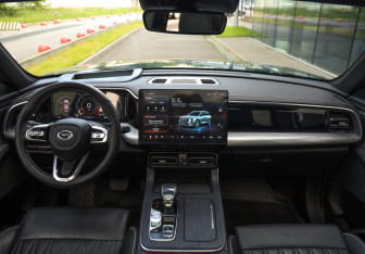 Подержанный автомобиль GAC GS8 2024 года (11 фото)
