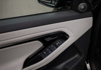 Подержанный автомобиль Land Rover Range Rover Evoque 2019 года (24 фото)