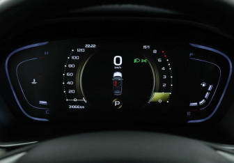 Подержанный автомобиль Geely Coolray 2022 года (12 фото)