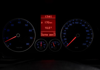 Подержанный автомобиль Volkswagen Golf Hatchback 2007 года (16 фото)