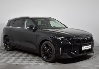 Подержанный автомобиль Voyah Free 2023 года (3 фото)