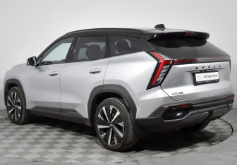 Подержанный автомобиль Geely Atlas 2024 года (7 фото)