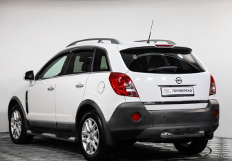 Подержанный автомобиль Opel Antara 2014 года (7 фото)