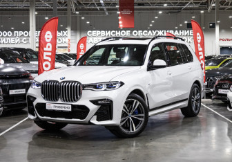 Подержанный автомобиль BMW X7 2020 года (1 фото)