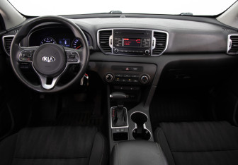 Подержанный автомобиль Kia Sportage 2018 года (9 фото)