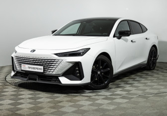 Подержанный автомобиль Changan UNI-V 2024 года (1 фото)