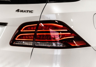 Подержанный автомобиль Mercedes-Benz GLE 2015 года (7 фото)