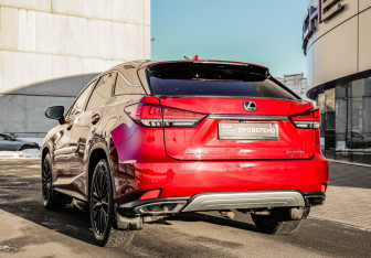 Подержанный автомобиль Lexus RX 2020 года (9 фото)