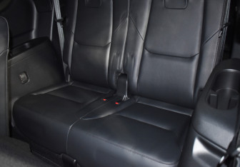 Подержанный автомобиль Mazda CX-9 2017 года (12 фото)