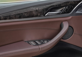 Подержанный автомобиль BMW X3 2020 года (25 фото)