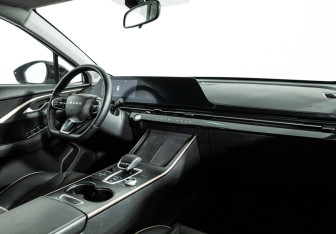 Подержанный автомобиль Omoda C5 2023 года (9 фото)