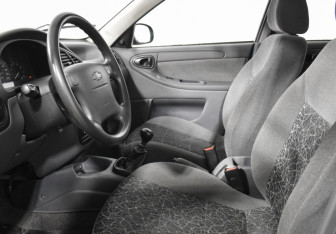 Подержанный автомобиль Chevrolet Lanos 2008 года (10 фото)