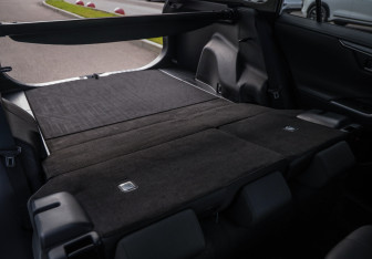 Подержанный автомобиль Toyota RAV4 2022 года (27 фото)