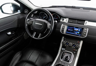 Подержанный автомобиль Land Rover Range Rover Evoque 2017 года (17 фото)