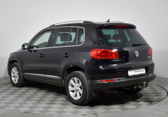 Подержанный автомобиль Volkswagen Tiguan 2012 года (7 фото)