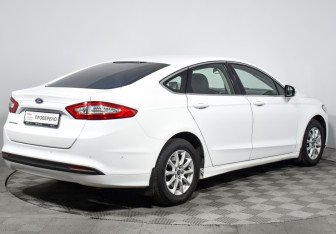 Подержанный автомобиль Ford Mondeo Sedan 2015 года (5 фото)