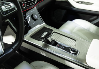 Подержанный автомобиль Exeed VX 2022 года (23 фото)