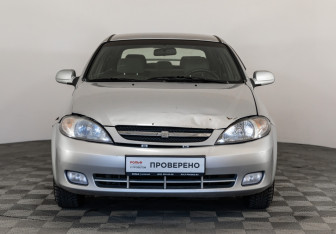 Подержанный автомобиль Chevrolet Lacetti Hatchback 2008 года (2 фото)