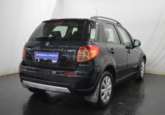 Подержанный автомобиль Suzuki SX4 Hatchback 2012 года (5 фото)