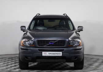 Подержанный автомобиль Volvo XC90 2008 года (2 фото)