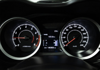 Подержанный автомобиль Mitsubishi Lancer Sedan 2012 года (12 фото)