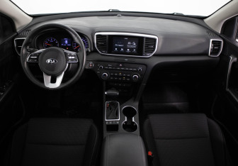 Подержанный автомобиль Kia Sportage 2019 года (9 фото)