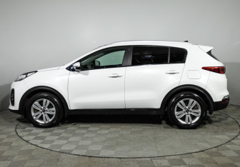 Подержанный автомобиль Kia Sportage 2018 года (8 фото)