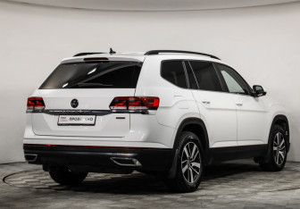 Подержанный автомобиль Volkswagen Teramont 2021 года (5 фото)