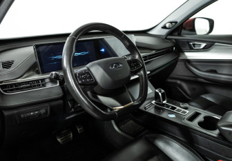 Подержанный автомобиль Chery Tiggo 8 Pro Max 2022 года (11 фото)