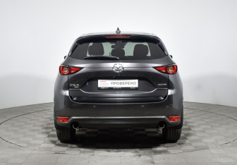 Подержанный автомобиль Mazda CX-5 2021 года (6 фото)
