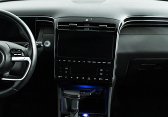 Подержанный автомобиль Hyundai Tucson 2021 года (14 фото)