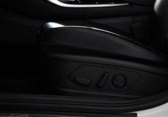 Подержанный автомобиль Hyundai Sonata 2023 года (21 фото)