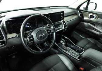 Подержанный автомобиль Kia Sorento 2020 года (11 фото)