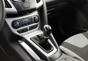 Подержанный автомобиль Ford Focus Sedan 2013 года (12 фото)