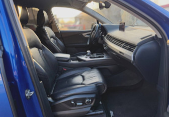 Подержанный автомобиль Audi Q7 2016 года (28 фото)
