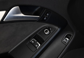 Подержанный автомобиль Audi A5 Coupe 2014 года (19 фото)