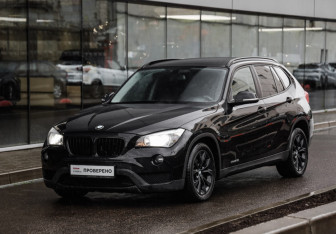 Подержанный автомобиль BMW X1 2013 года (3 фото)