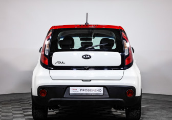 Подержанный автомобиль Kia Soul 2019 года (3 фото)