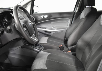Подержанный автомобиль Ford EcoSport 2016 года (10 фото)