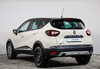 Подержанный автомобиль Renault Kaptur 2018 года (7 фото)