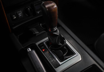 Подержанный автомобиль Toyota Land Cruiser Prado 2014 года (19 фото)