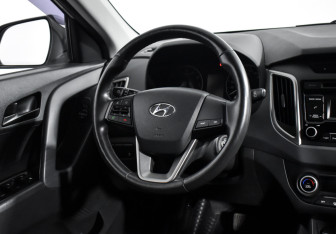 Подержанный автомобиль Hyundai Creta 2017 года (15 фото)