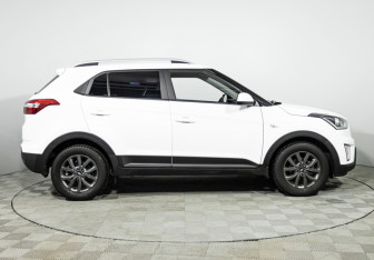 Подержанный автомобиль Hyundai Creta 2021 года (4 фото)