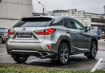 Подержанный автомобиль Lexus RX 2017 года (6 фото)