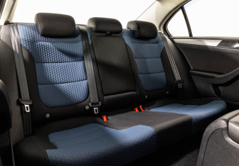 Подержанный автомобиль Volkswagen Jetta Sedan 2013 года (20 фото)